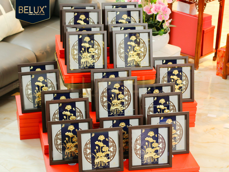 Lô 40 tranh hoa sen dát vàng 24k 30x30cm thiết kế theo yêu cầu